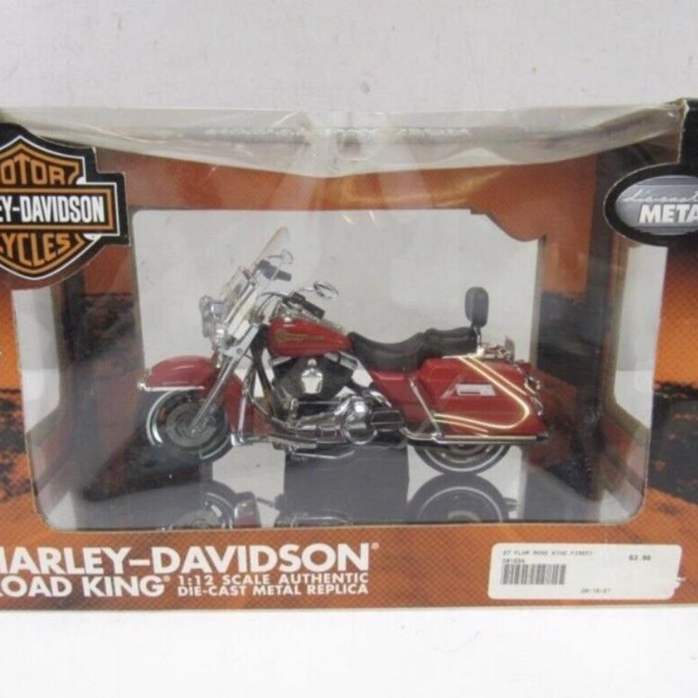 HARLEY DAVIDSON ROAD KING DIE CAST REPLICA